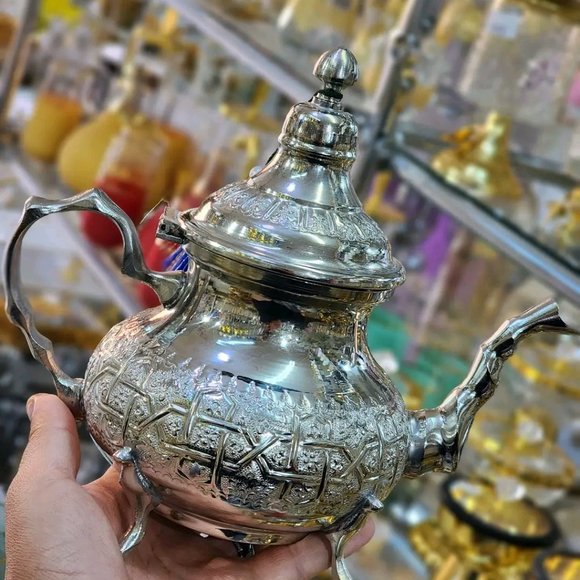 Teapot made from Morocco with cups and Tray - Picture 8 of 11